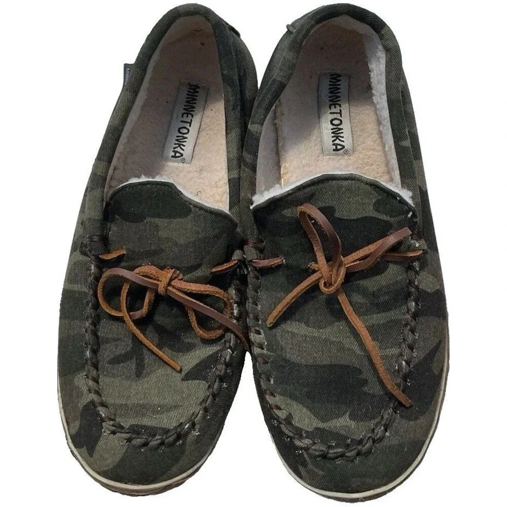 Minnetonka mens moccasin